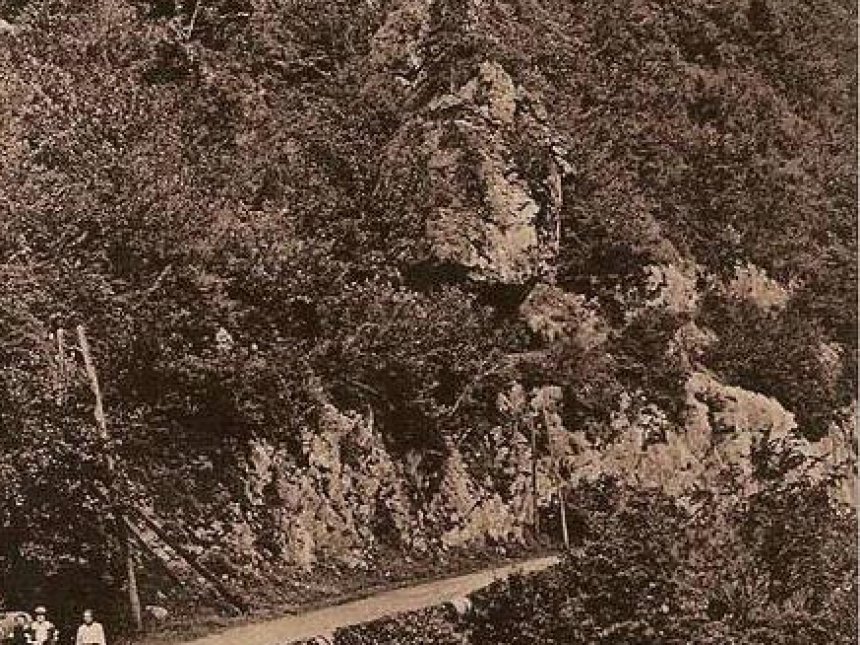 Photo ancienne du pont de loule